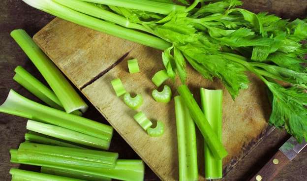 Celery - rau cần tây